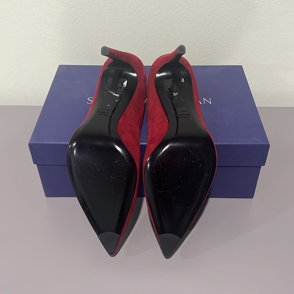 Stuart Weitzman Curvia Pointed-Toe Pumps - Picture 3 of 5